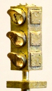 B109 Brass 3 Aspect Dwarf