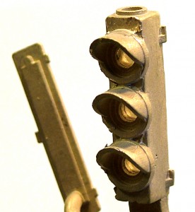 B155 Brass O Scale 3 Aspect Head